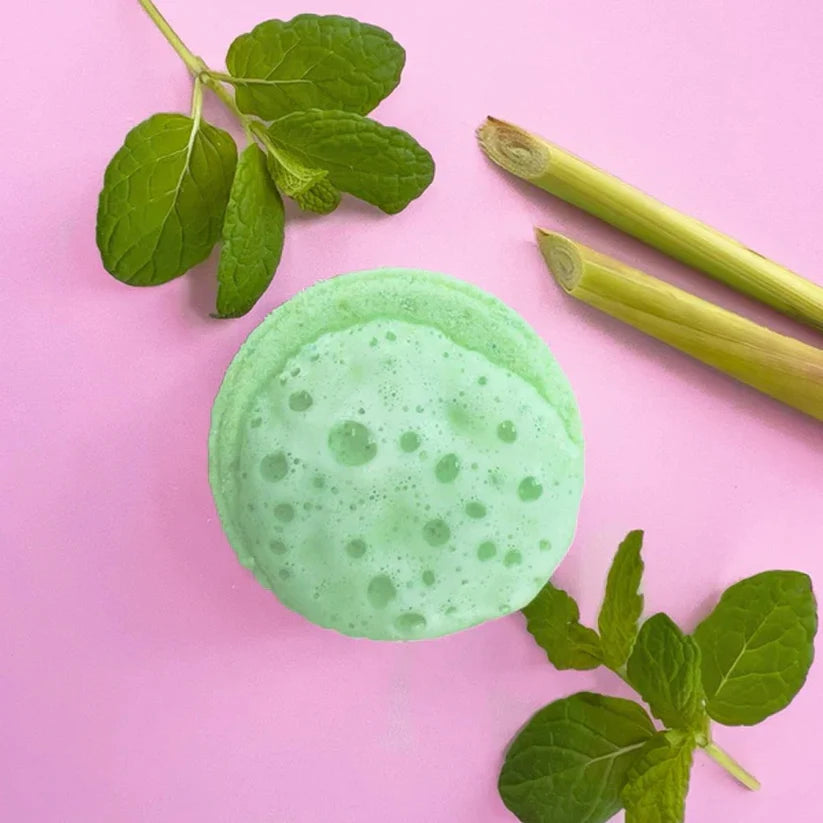 Duşta Buharlaşan Lavantalı Aromaterapi Tableti: Günün Yorgunluğunu Anında Atın